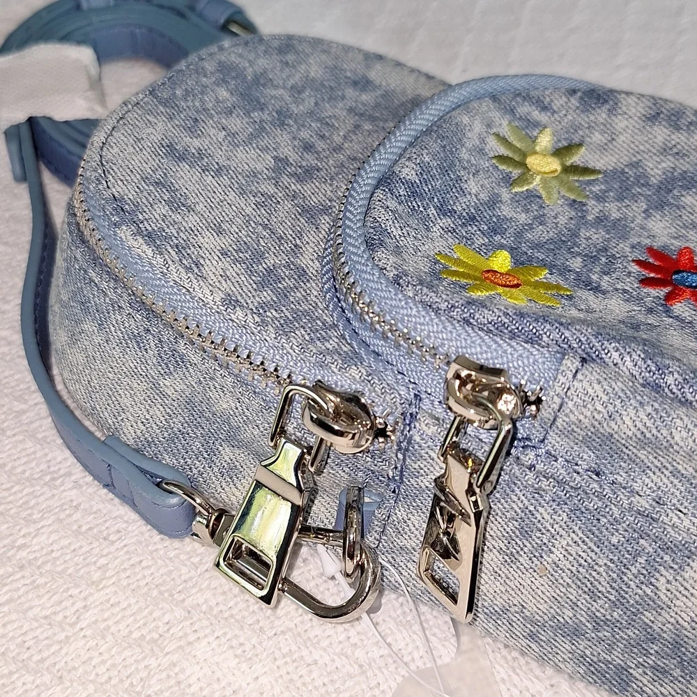 🌼 Crossbody denim girls purse/bag with embroidered flowers by No Boundaries - Picture 12 of 13